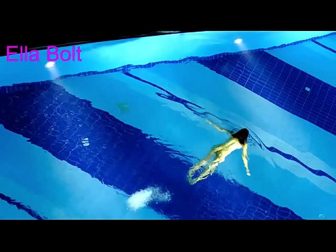 ❤️ Não consigo parar de observar, jovem loira apanhada nadando nua na piscina do resort ELLA BOLT ️❌ Sexo superior em porno pt-br.dreamlandpassionfever.ru ❌️